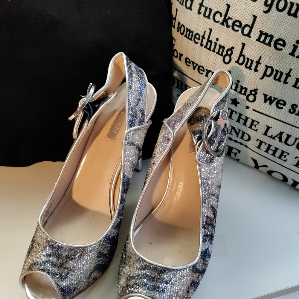 Guess stiletto